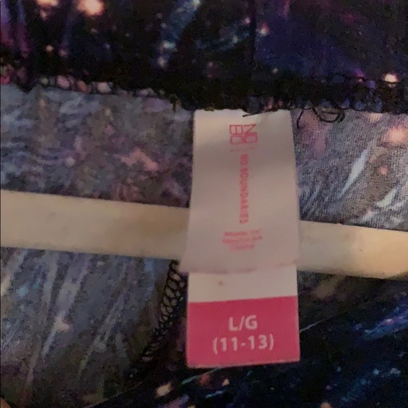 Galaxy Print Capri Legging - Picture 3 of 4